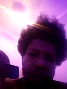 Snapshot of Blackpenis28 chatting on 02/24/26, 11:27 Blackpenis28 online show from 02/24/26, 11:27