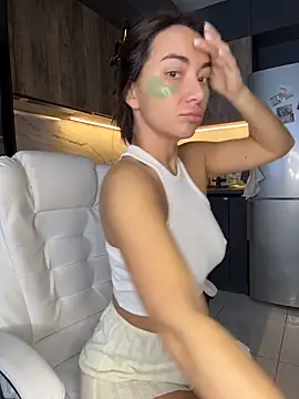 Melisa Ester online show from 11/14/25, 09:57