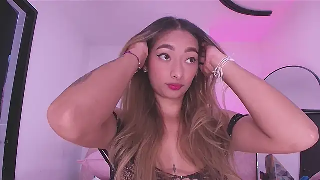 vale ross  online show from 12/17/25, 03:11