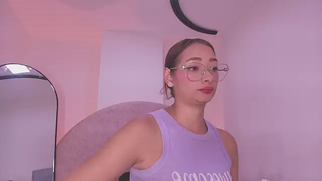 vale ross  online show from 04/11/26, 03:03