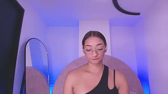 vale ross  online show from 03/28/26, 03:07