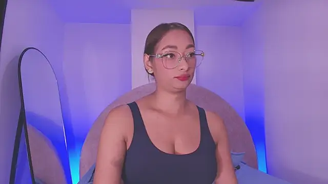 vale ross  online show from 04/16/26, 03:07