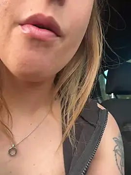 LiliMorganxxx online show from 03/18/26, 02:41