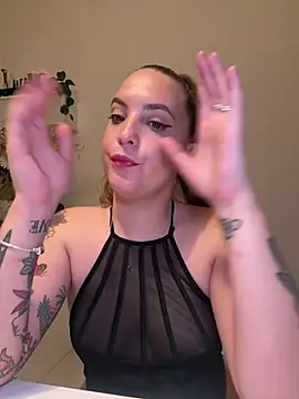 LiliMorganxxx online show from 06/25/26, 09:31