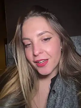 LiliMorganxxx online show from 11/12/25, 09:18