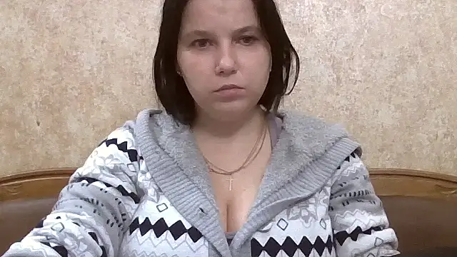 JeorginaJ online show from 10/13/25, 02:07