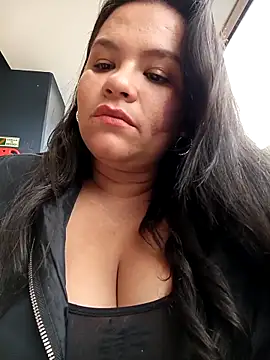 Snapshot of Julieta-tits chatting on 03/14/25, 10:16 Julieta-tits online show from 03/14/25, 10:16