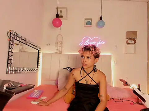 lilith horny online show from 04/18/26, 07:07