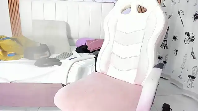lilith horny online show from 07/10/26, 10:15