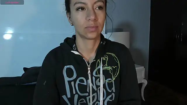 Tamaraakins online show from 11/18/25, 12:30