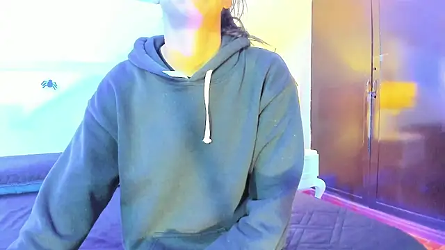 Tamaraakins online show from 10/28/25, 12:15