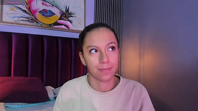 Tamaraakins online show from 12/17/25, 12:32