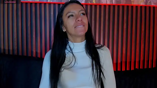 Tamaraakins online show from 11/12/25, 12:20