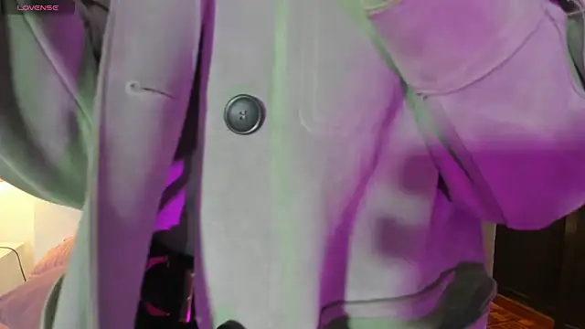 Tamaraakins online show from 12/18/25, 12:31