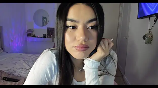 Shineel online show from 10/29/25, 01:04