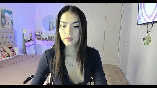 Shineel online show from 10/25/25, 01:12