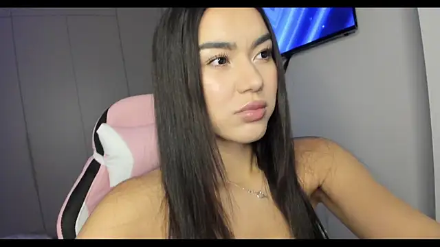 Shineel online show from 10/27/25, 12:28