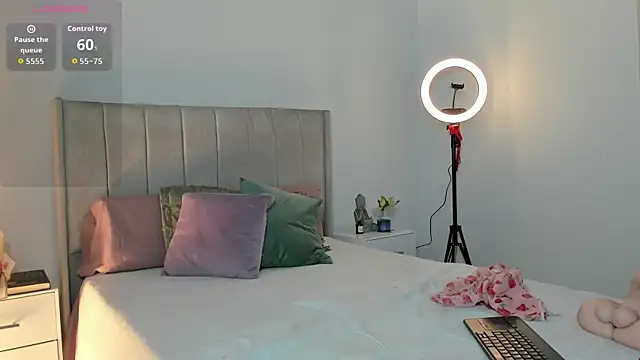 1m megan online show from 02/17/26, 03:48