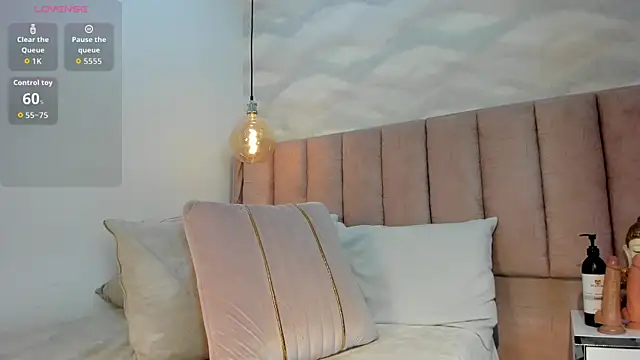 1m megan online show from 10/25/25, 03:06