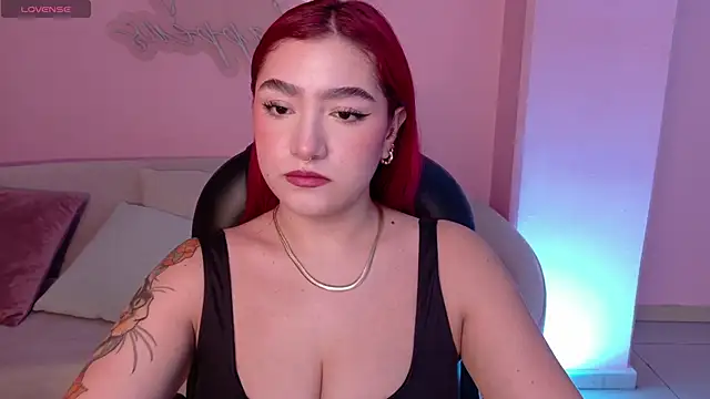 ViolettCastel online show from 12/04/25, 06:40