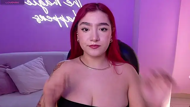 ViolettCastel online show from 12/02/25, 06:09