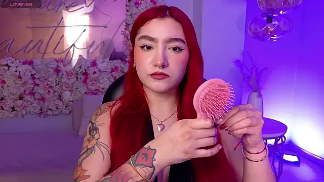 ViolettCastel online show from 11/22/25, 07:13