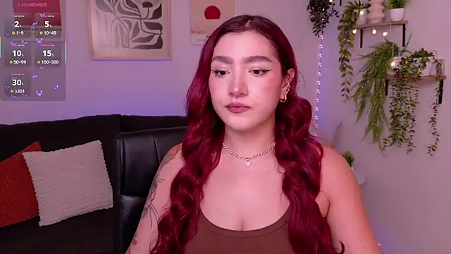 ViolettCastel online show from 04/08/26, 07:48