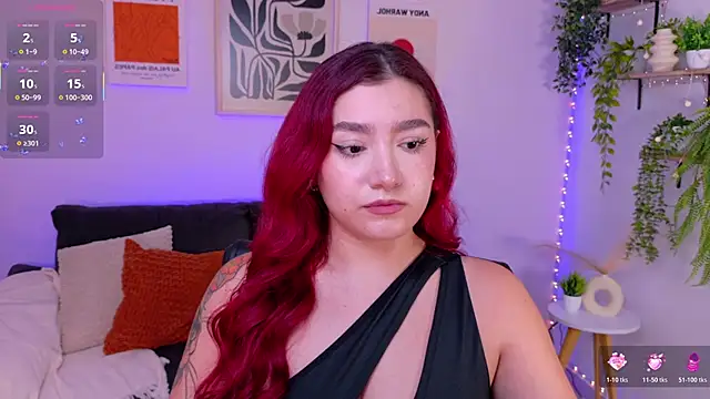Snapshot of ViolettCastel chatting on 05/12/26, 08:04 ViolettCastel online show from 05/12/26, 08:04