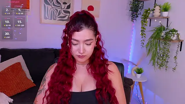 Snapshot of ViolettCastel chatting on 05/08/26, 08:34 ViolettCastel online show from 05/08/26, 08:34
