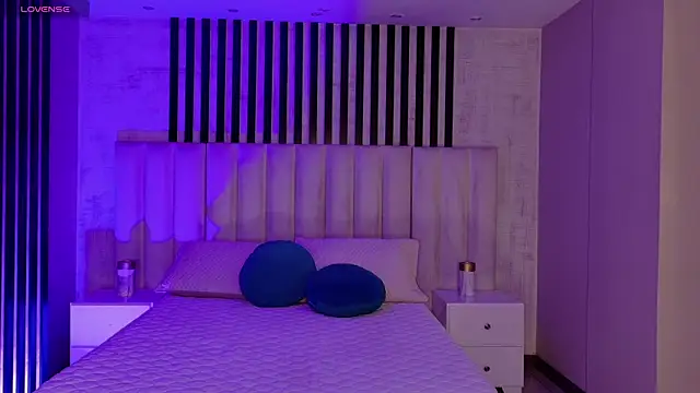 ViolettCastel online show from 03/21/26, 07:07