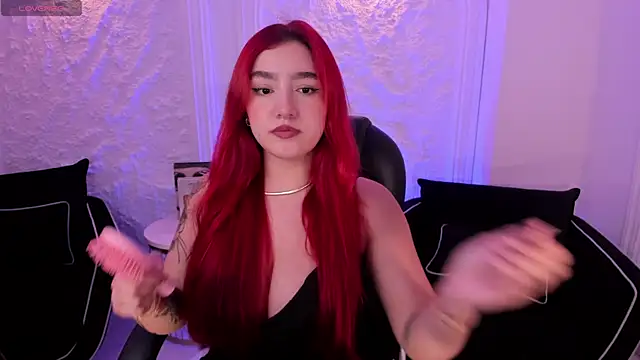 ViolettCastel online show from 10/14/25, 06:52