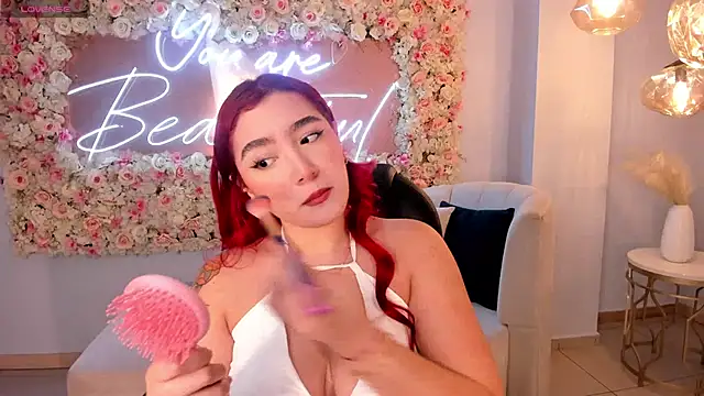 ViolettCastel online show from 09/21/25, 05:40