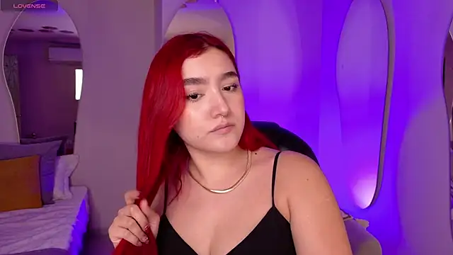 ViolettCastel online show from 11/26/25, 07:25