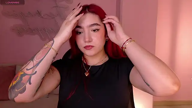 ViolettCastel online show from 12/03/25, 06:18