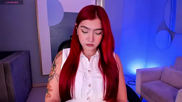 ViolettCastel online show from 09/18/25, 06:44