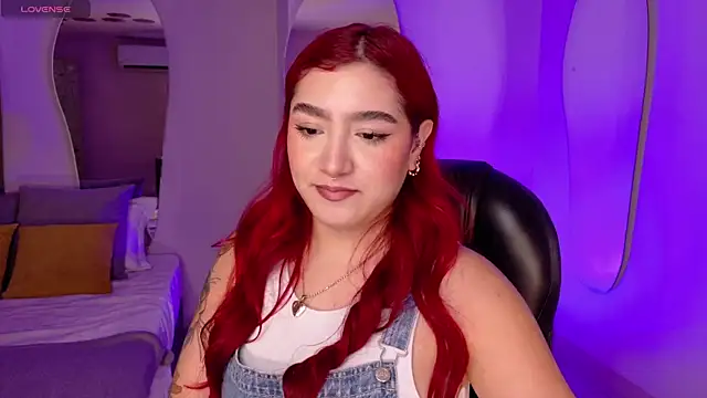 ViolettCastel online show from 11/28/25, 07:25