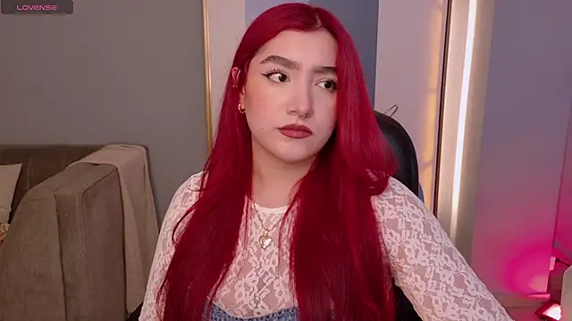 ViolettCastel online show from 11/14/25, 07:06