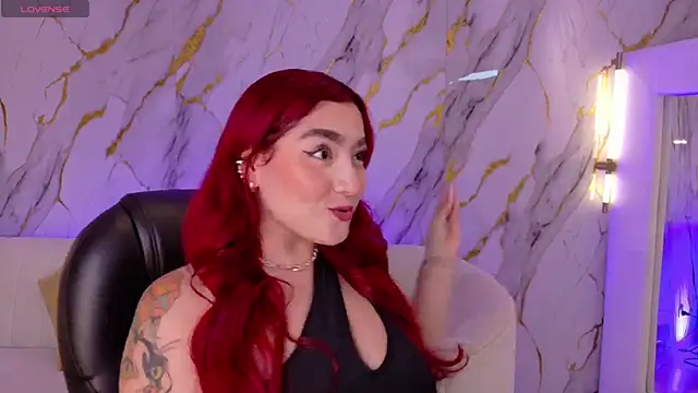 ViolettCastel online show from 12/19/25, 07:27