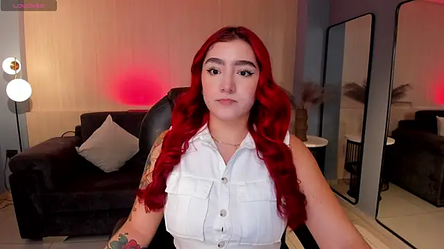 ViolettCastel online show from 10/27/25, 07:15