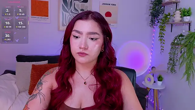 Snapshot of ViolettCastel chatting on 06/07/26, 06:13 ViolettCastel online show from 06/07/26, 06:13
