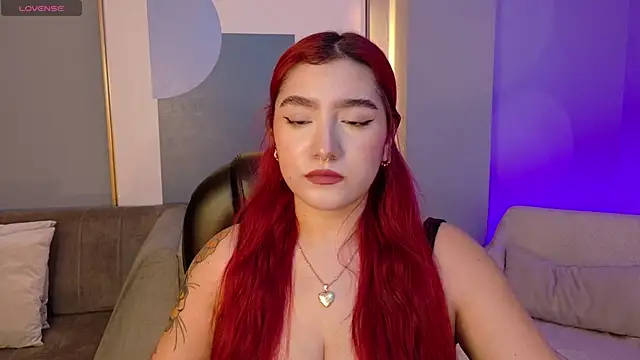 ViolettCastel online show from 11/08/25, 07:17