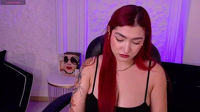 ViolettCastel online show from 01/14/26, 07:39