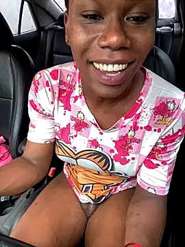 sweetsarabig22cm online show from 11/27/25, 06:41