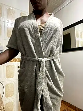 sweetsarabig22cm online show from 12/01/25, 05:41