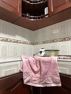 Snapshot of sweetsarabig22cm chatting on 04/04/26, 02:51 sweetsarabig22cm online show from 04/04/26, 02:51