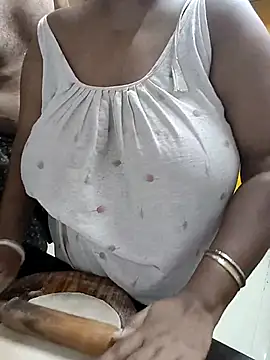 Snapshot of ANUBHABI chatting on 09/20/25, 03:50 ANUBHABI online show from 09/20/25, 03:50