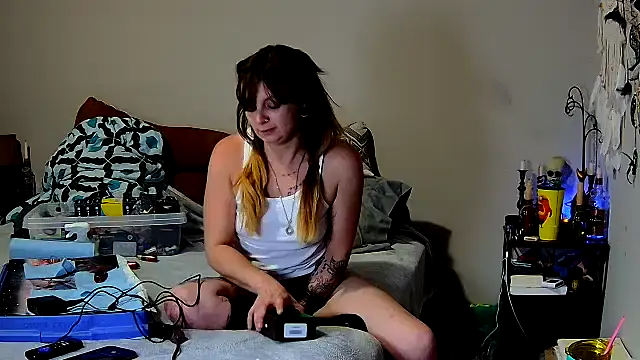 ZeelaXoXo online show from 11/30/25, 06:25