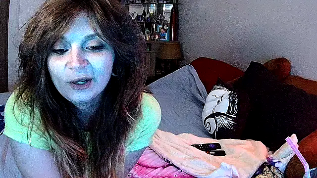 ZeelaXoXo online show from 01/14/26, 05:22