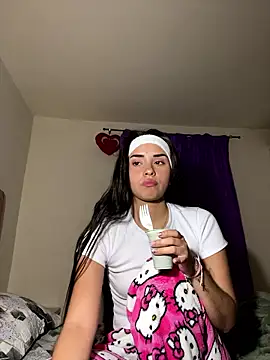 Kimmymadison- online show from 01/13/26, 04:49