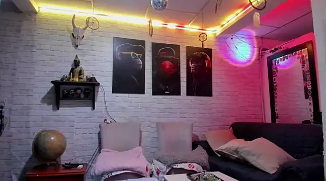 Kimmymadison- online show from 02/26/25, 07:42